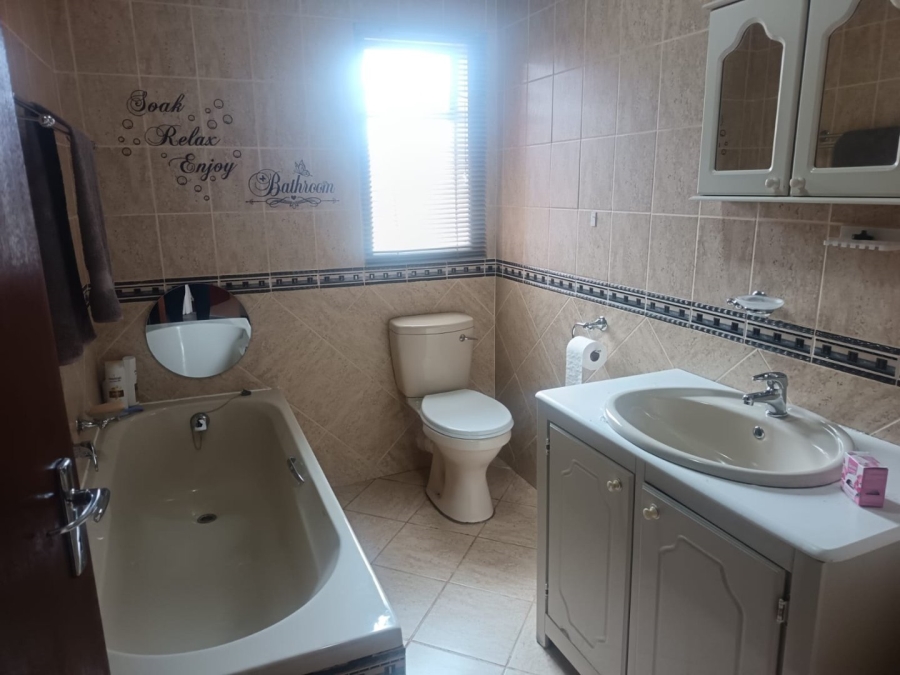 3 Bedroom Property for Sale in Hillcrest Northern Cape